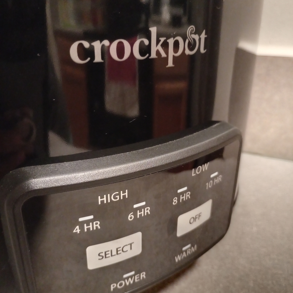 Crockpot Slow Cooker (Good As New) - Picture 7 of 9